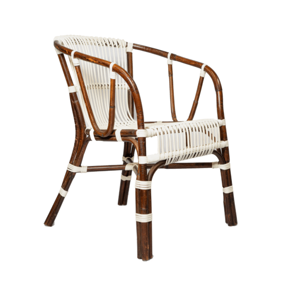 Kursi Rotan - Moresby