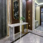 Foyer - J